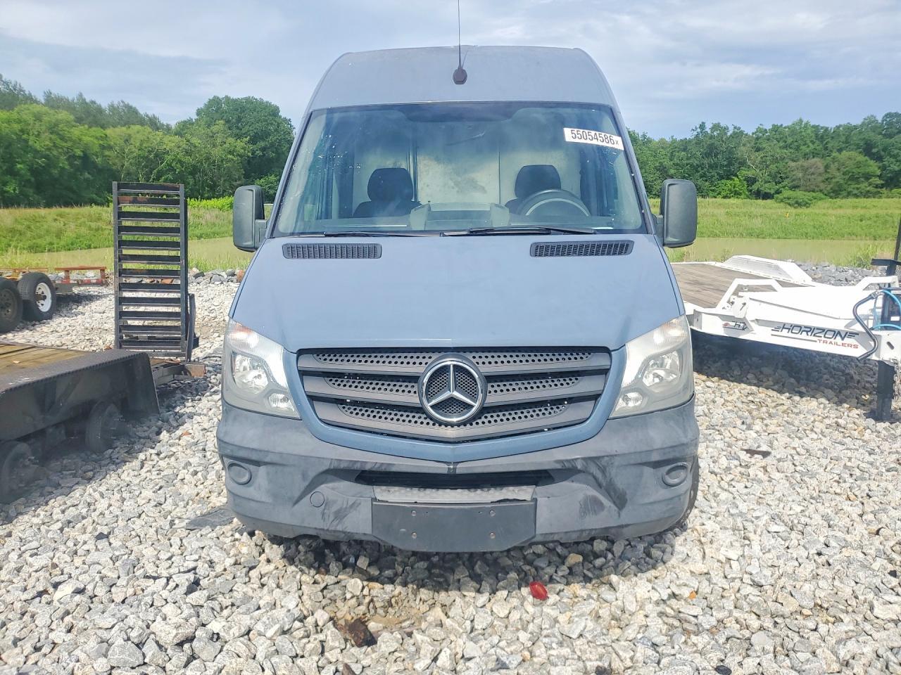 2018 MERCEDES BENZ SPRINTER 2500 DELIVERY VAN — Фото 5 из 13