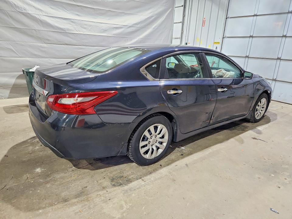 1N4AL3AP1JC157227 2018 NISSAN ALTIMA photo no. 3