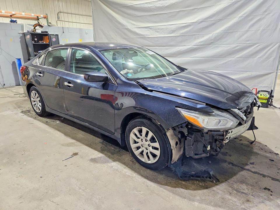 1N4AL3AP1JC157227 2018 NISSAN ALTIMA photo no. 4