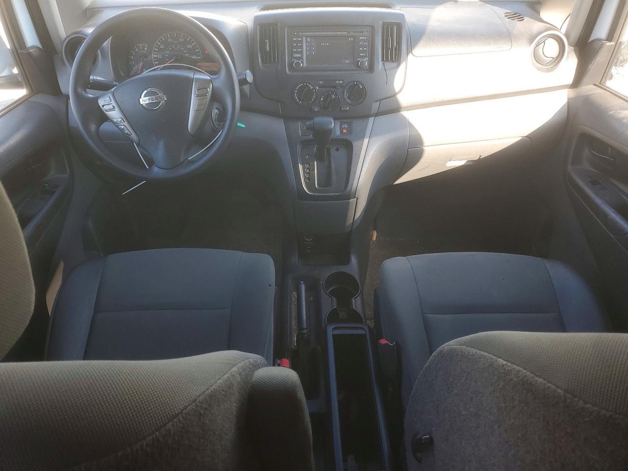 2018 NISSAN NV200 SV — Фото 8 из 13