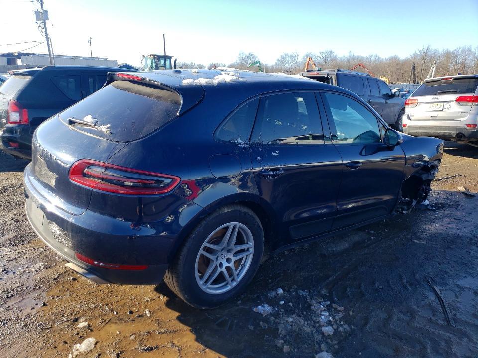2018 PORSCHE MACAN — Фото 3 из 13
