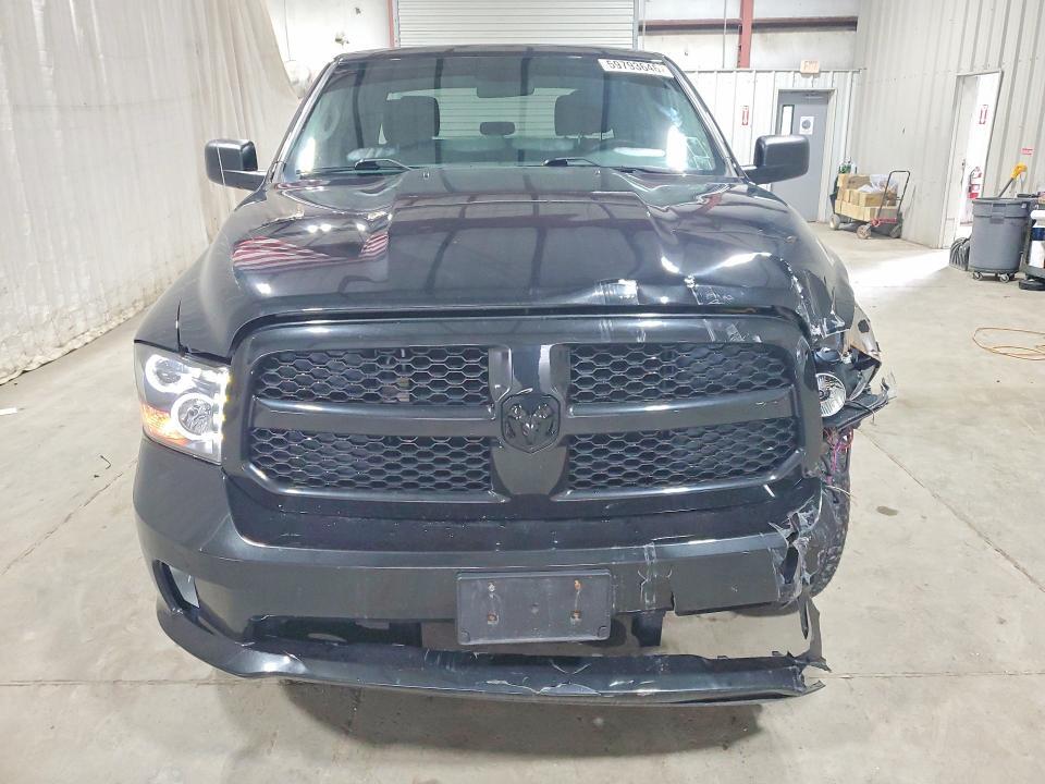 2018 RAM 1500 ST — Фото 5 из 12