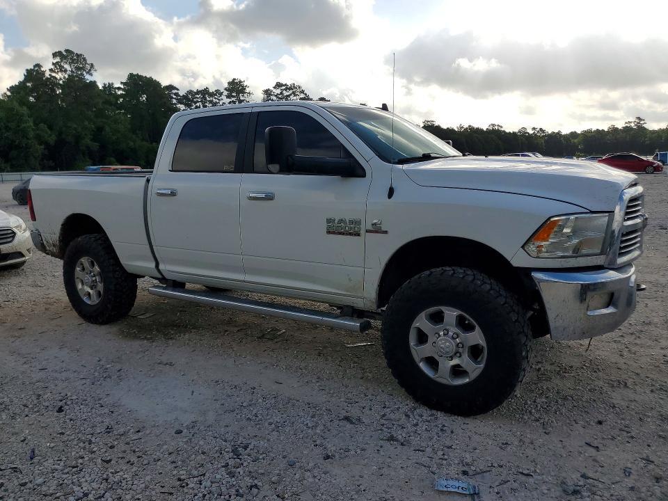 2018 RAM 2500 SLT — Фото 4 из 12