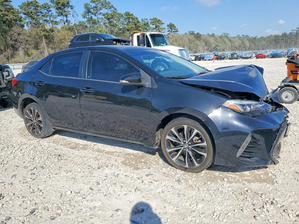2018 TOYOTA COROLLA SE — Фото 4 из 12
