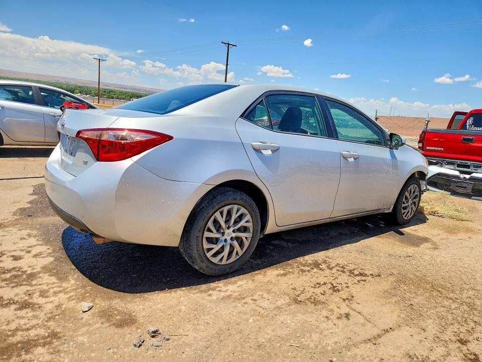 2018 TOYOTA COROLLA LE — Фото 3 из 13