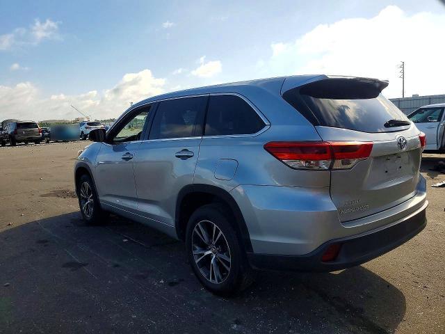 2018 TOYOTA HIGHLANDER LE — Фото 2 из 13