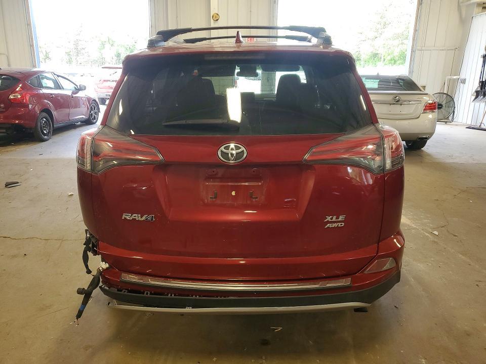 2018 TOYOTA RAV4 XLE — Фото 6 из 12