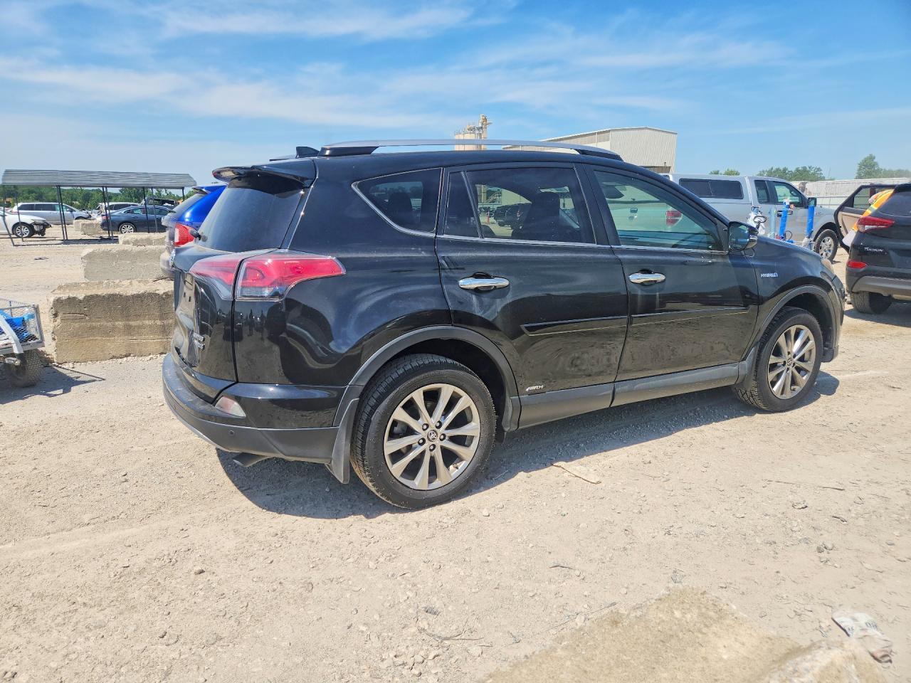 2018 TOYOTA RAV4 HV LIMITED — Фото 3 из 13