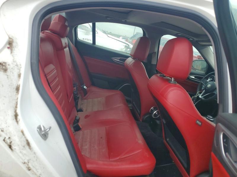 ZARFAECN2H7552183 2017 ALFA ROMEO GIULIA photo no. 10