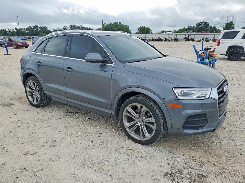 WA1HCCFS6HR006567 2017 AUDI Q3 photo no. 4