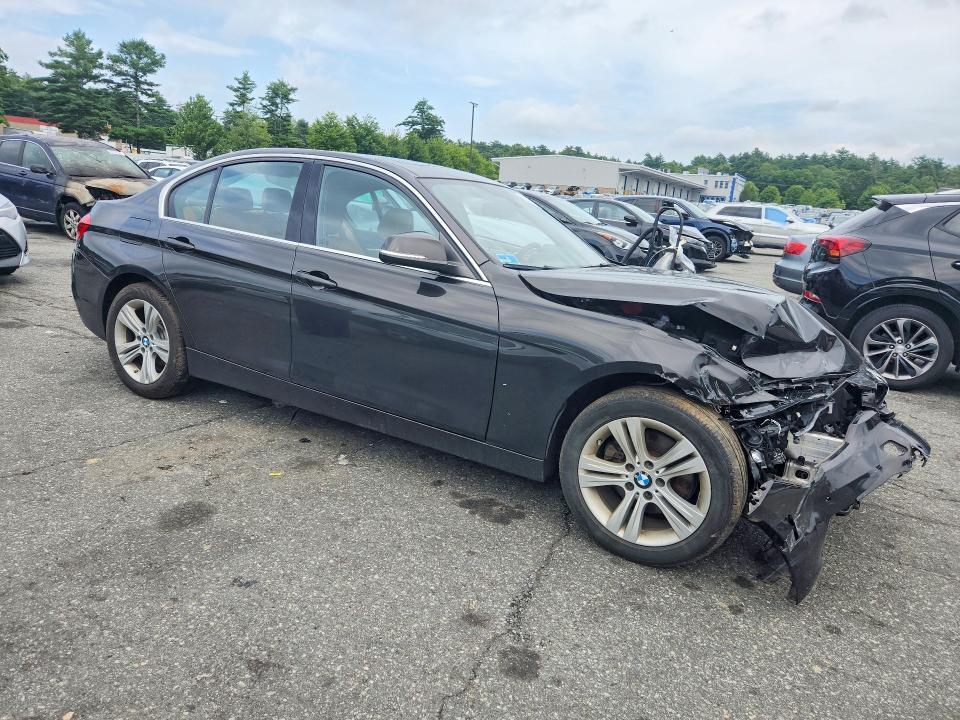 WBA8D9C38HA011526 2017 BMW 330 photo no. 4