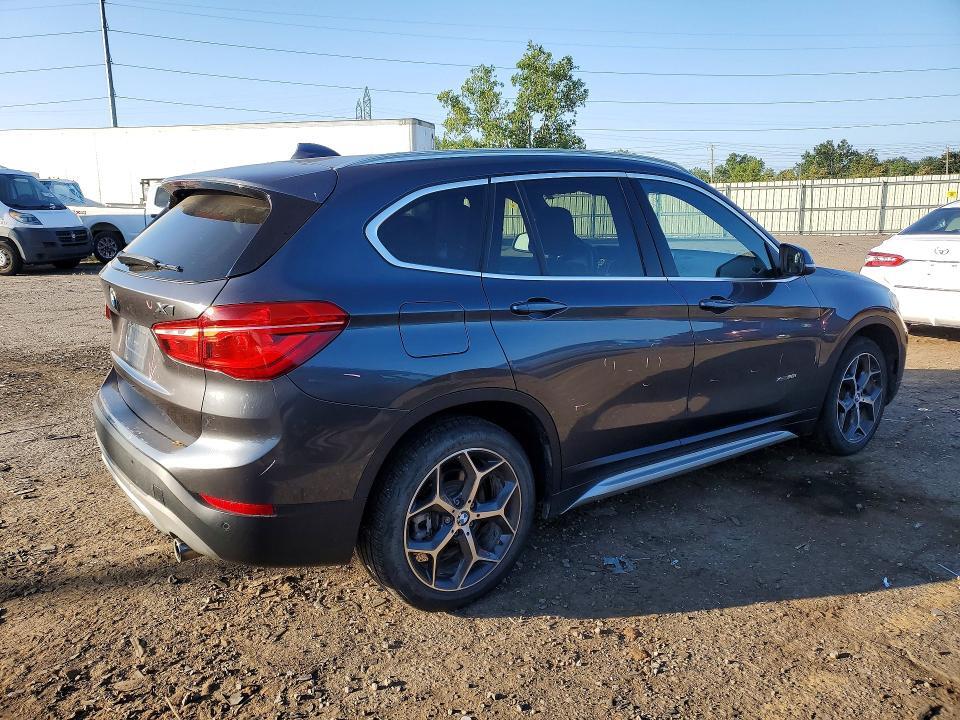 2017 BMW X1 XDRIVE28I — Фото 3 из 13
