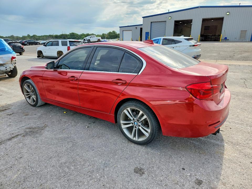 2017 BMW 330 I — Фото 2 из 12