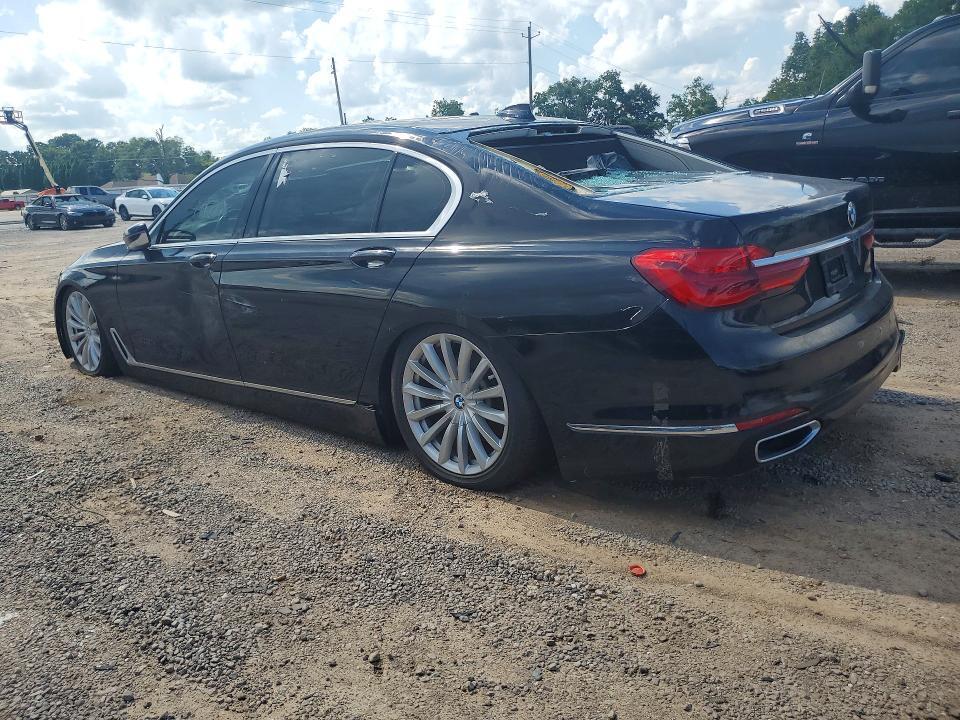 2017 BMW 740 I — Фото 2 из 12