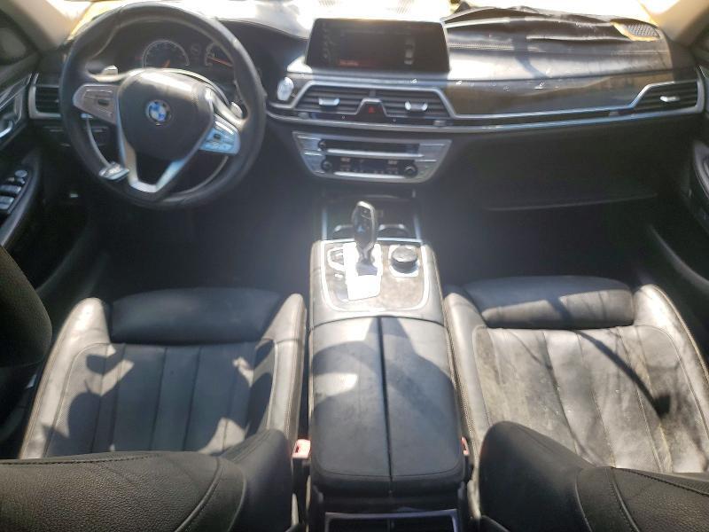 2017 BMW 740 I — Фото 8 из 12