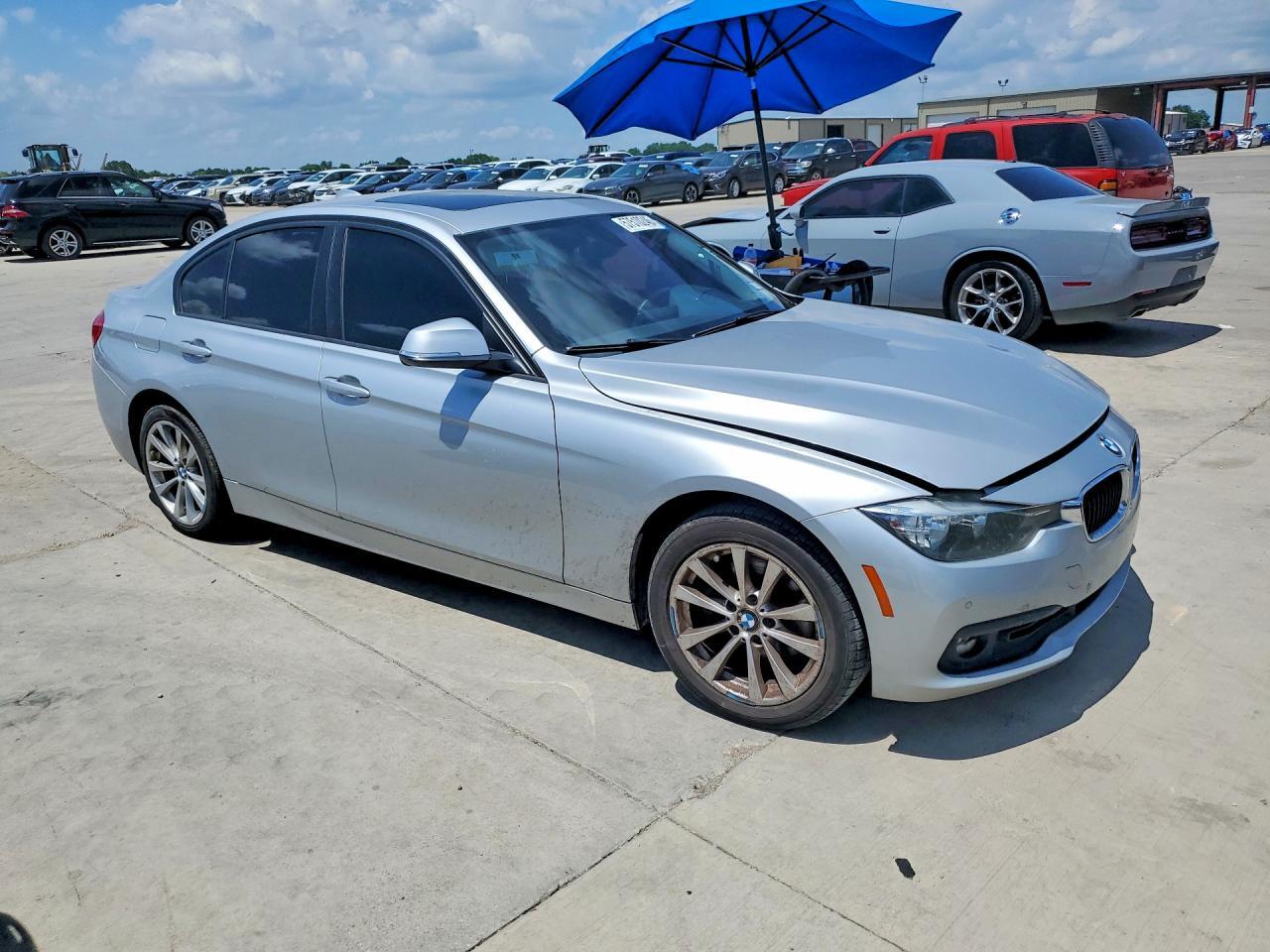 2017 BMW 320 I — Фото 4 из 12