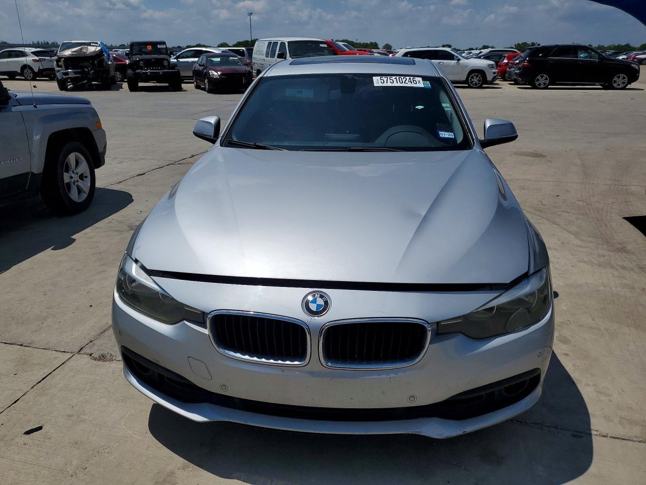 2017 BMW 320 I — Фото 5 из 12