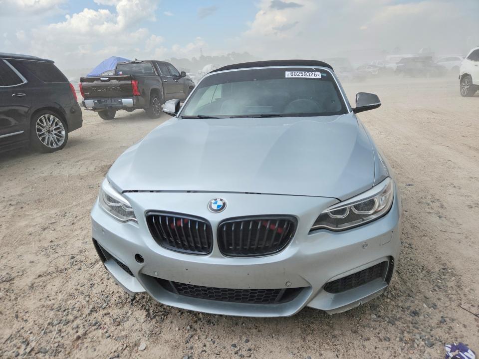 2017 BMW M240XI — Фото 5 из 12