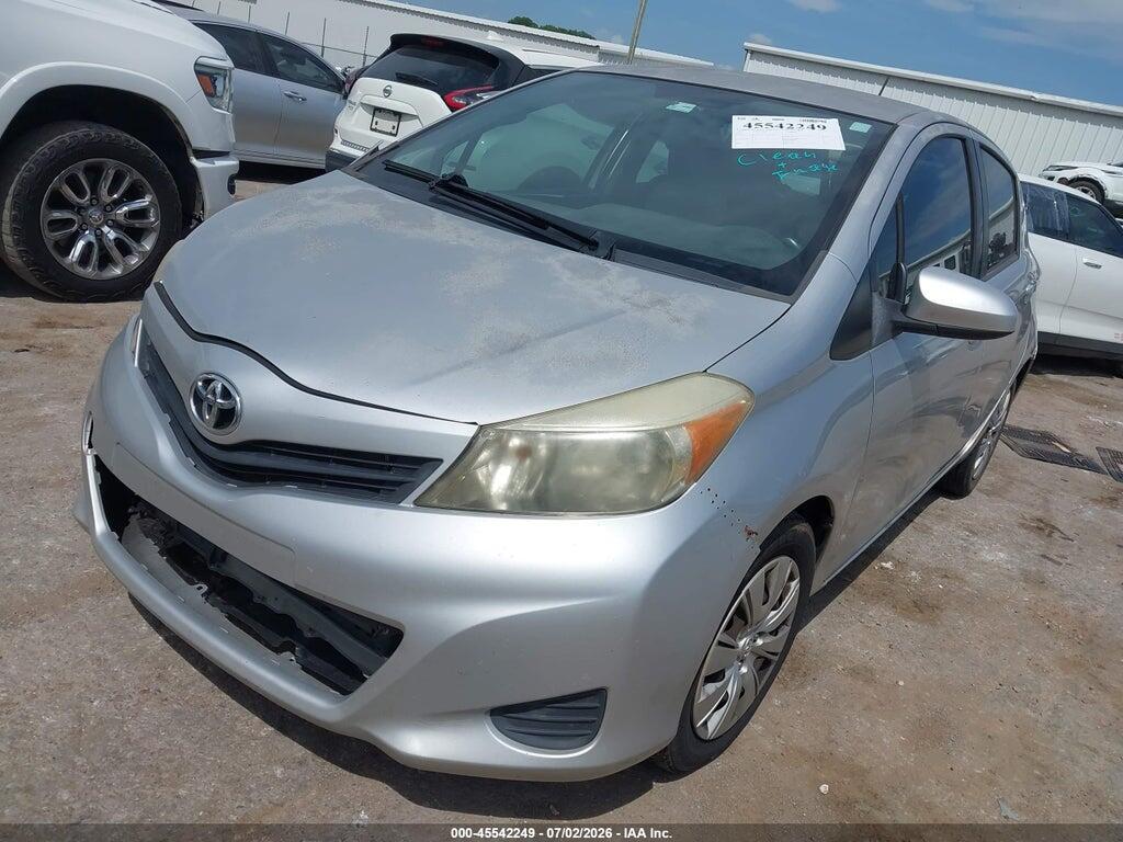 JTDKTUD38CD502795 2012 TOYOTA YARIS photo no. 2