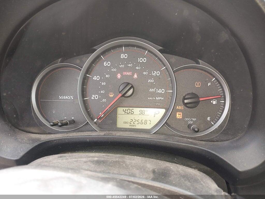 JTDKTUD38CD502795 2012 TOYOTA YARIS photo no. 7