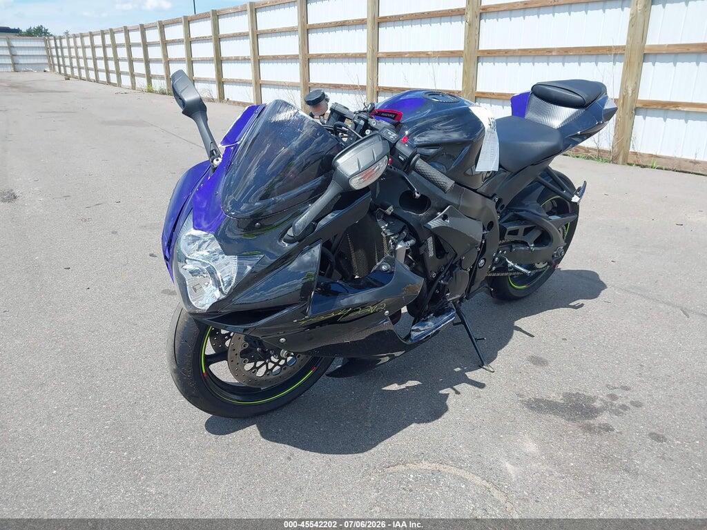 JS1GN7FA3F2101050 2015 SUZUKI GSX-R600 photo no. 2