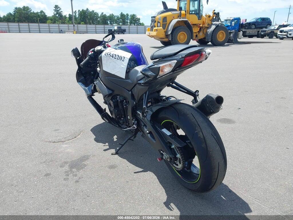 JS1GN7FA3F2101050 2015 SUZUKI GSX-R600 photo no. 3