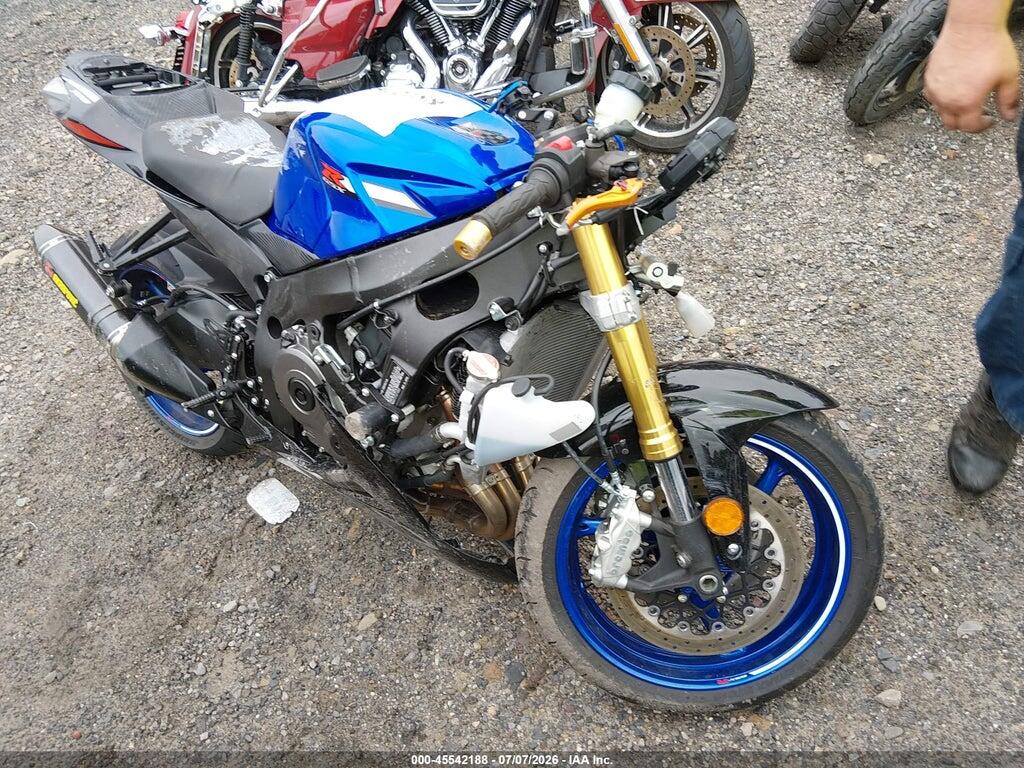 JS1GR7MA4T7101452 2026 SUZUKI GSX-R750 photo no. 1