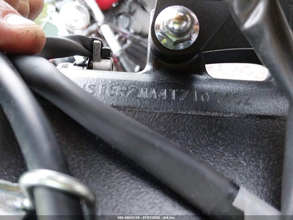 JS1GR7MA4T7101452 2026 SUZUKI GSX-R750 photo no. 10