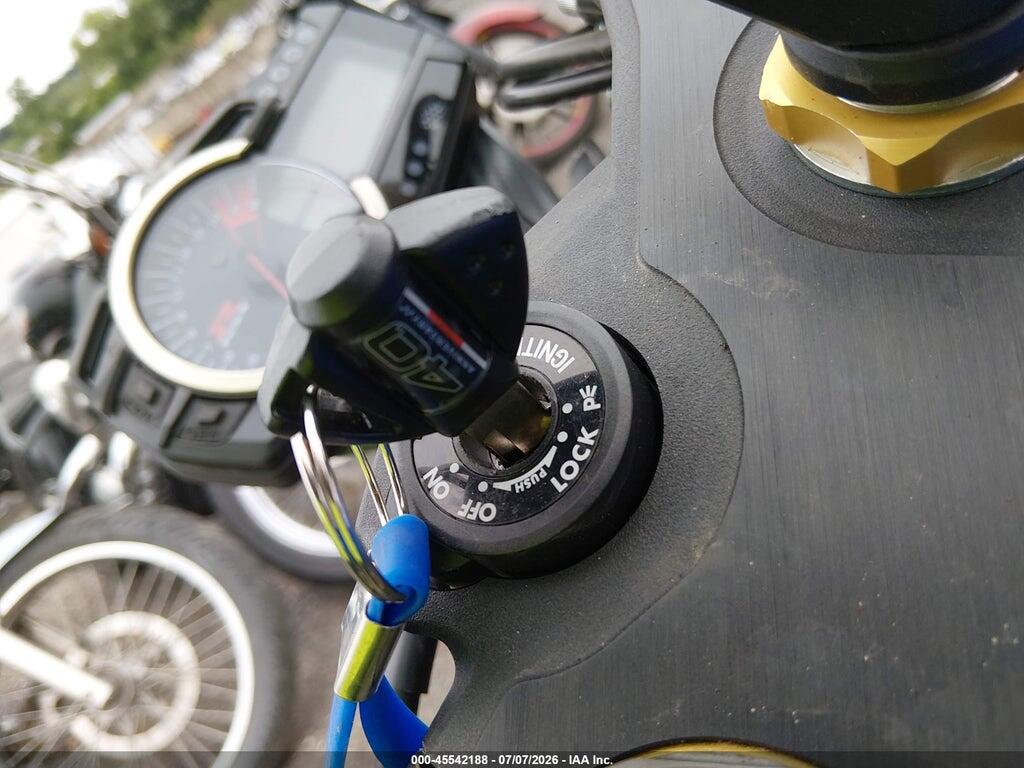 JS1GR7MA4T7101452 2026 SUZUKI GSX-R750 photo no. 11