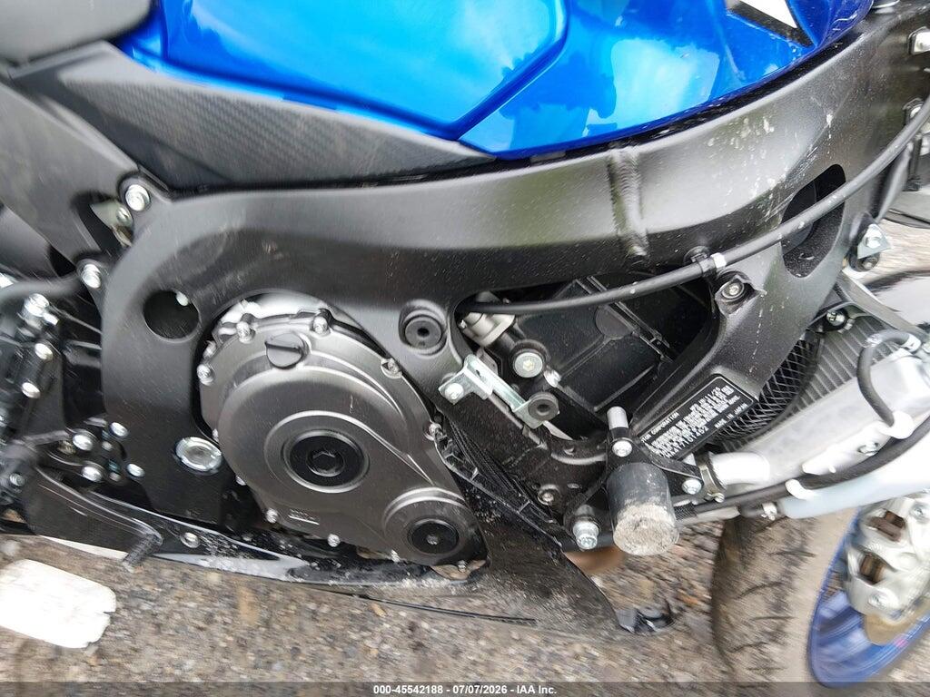 JS1GR7MA4T7101452 2026 SUZUKI GSX-R750 photo no. 8