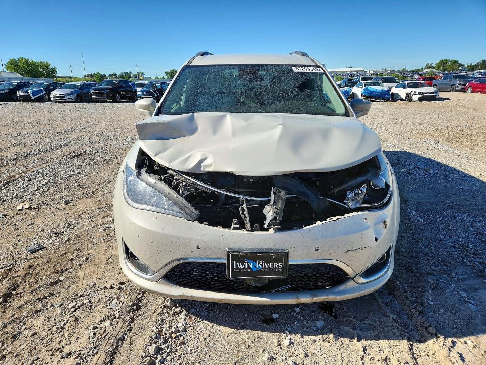 2017 CHRYSLER PACIFICA TOURING L PLUS — Фото 5 из 13