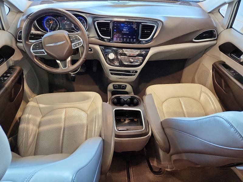 2017 CHRYSLER PACIFICA TOURING L PLUS — Фото 8 из 13