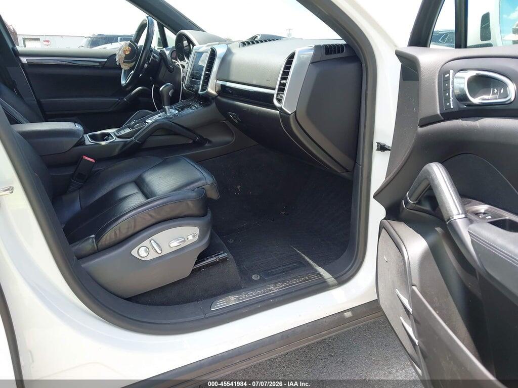 WP1AA2A25HKA84151 2017 PORSCHE CAYENNE photo no. 5