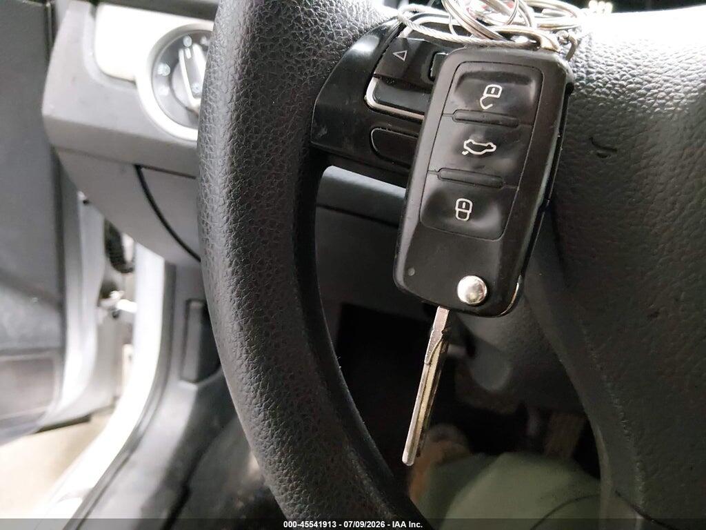 1VWAP7A30DC112624 2013 VOLKSWAGEN PASSAT photo no. 11