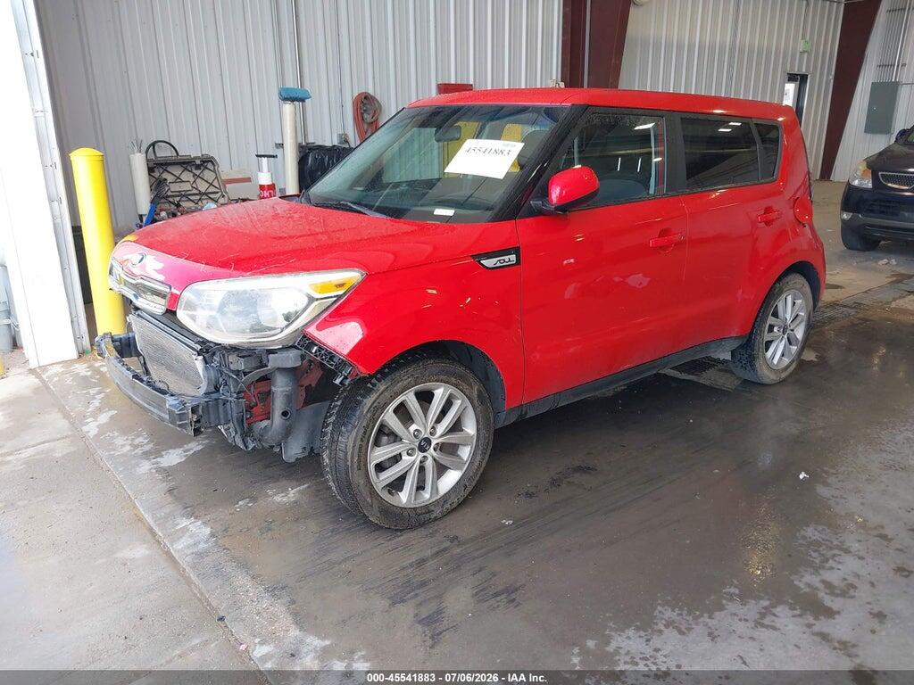 KNDJP3A50J7547015 2018 KIA SOUL photo no. 2
