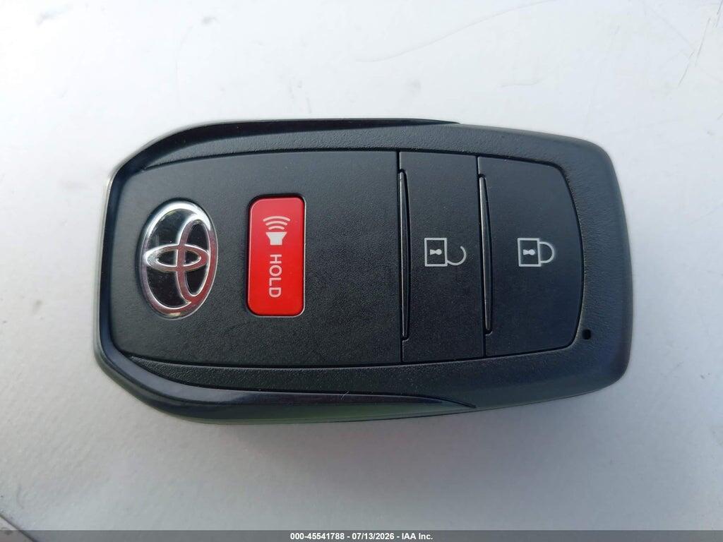 JTND4MBE3T3262566 2026 TOYOTA COROLLA photo no. 11