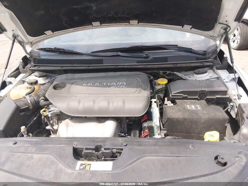 1C3CCCAB3FN747050 2015 CHRYSLER 200 photo no. 10