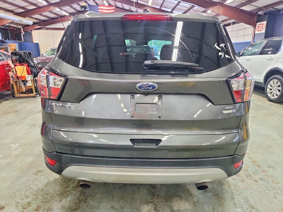 2017 FORD ESCAPE SE — Фото 6 из 13