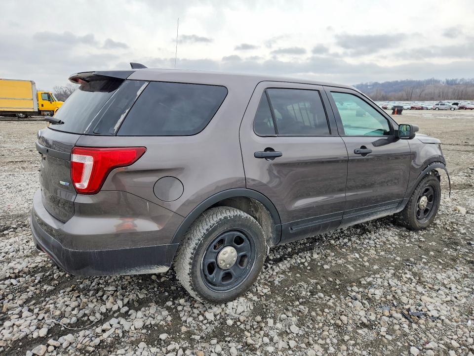 1FM5K8AR1HGE02135 2017 FORD EXPLORER photo no. 3