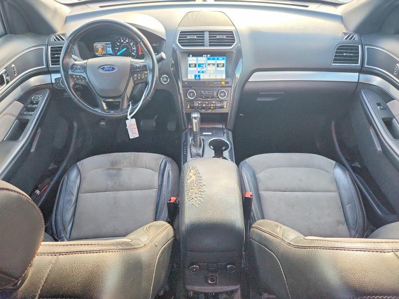 1FM5K7D81HGD85141 2017 FORD EXPLORER photo no. 8