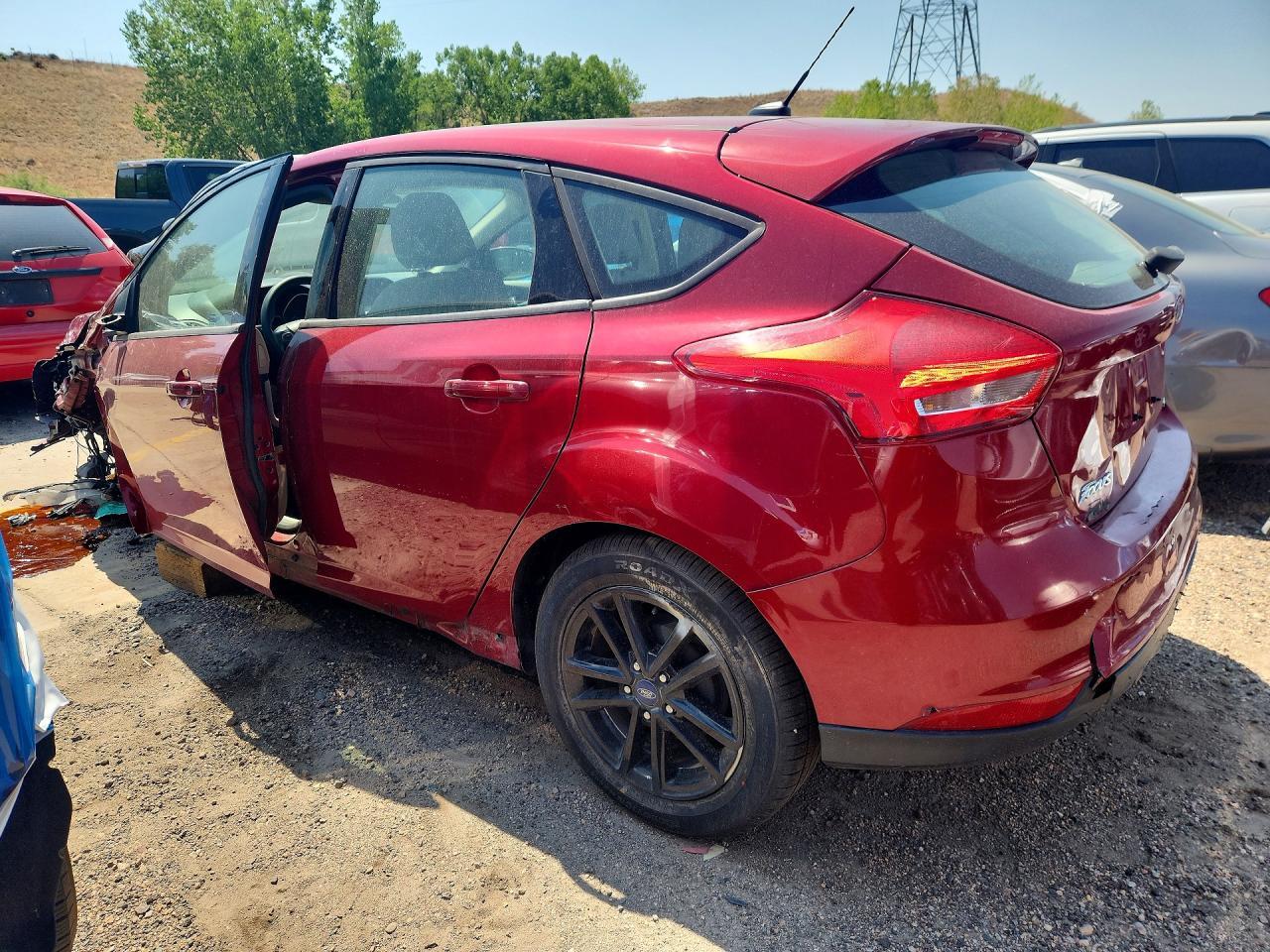 2017 FORD FOCUS SE — Фото 2 из 13