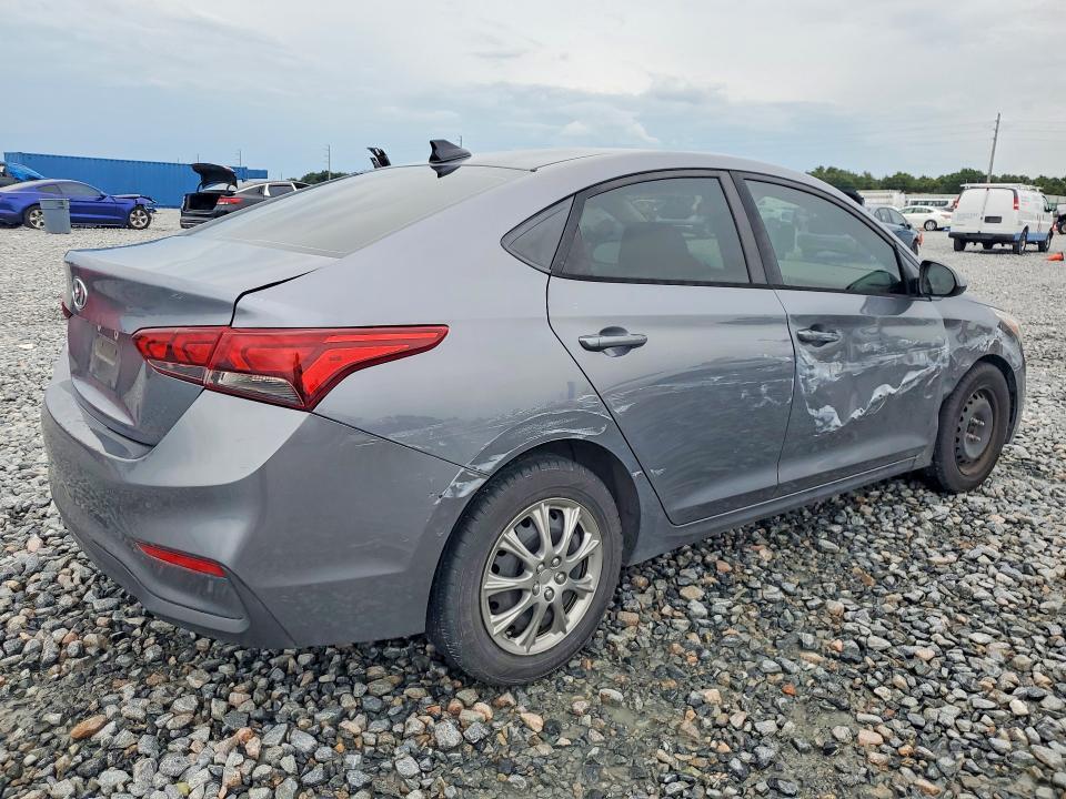 2019 HYUNDAI ACCENT SE — Фото 3 из 12