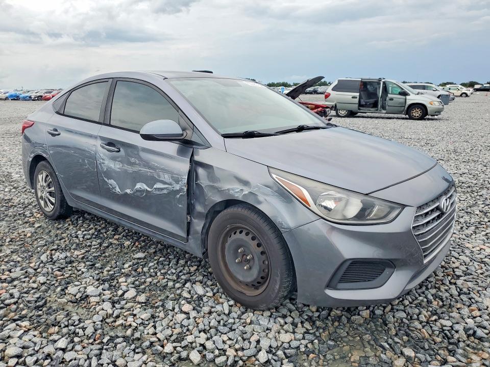 2019 HYUNDAI ACCENT SE — Фото 4 из 12