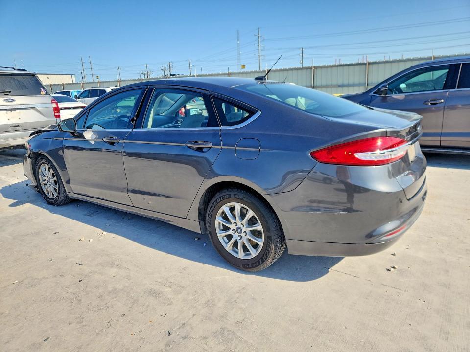3FA6P0G77HR190003 2017 FORD FUSION photo no. 2