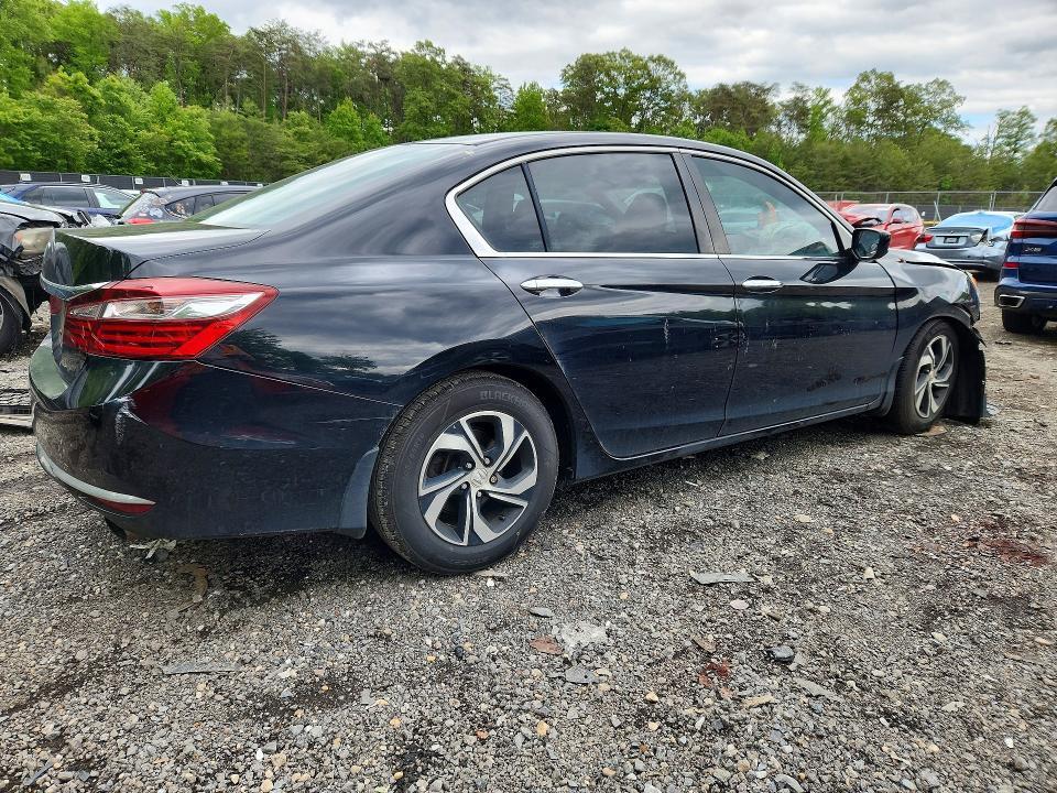 1HGCR2F32HA156998 2017 HONDA ACCORD photo no. 3