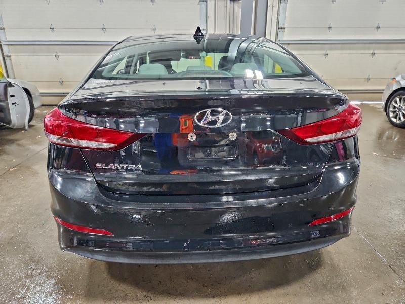 2017 HYUNDAI ELANTRA SE — Фото 6 из 12