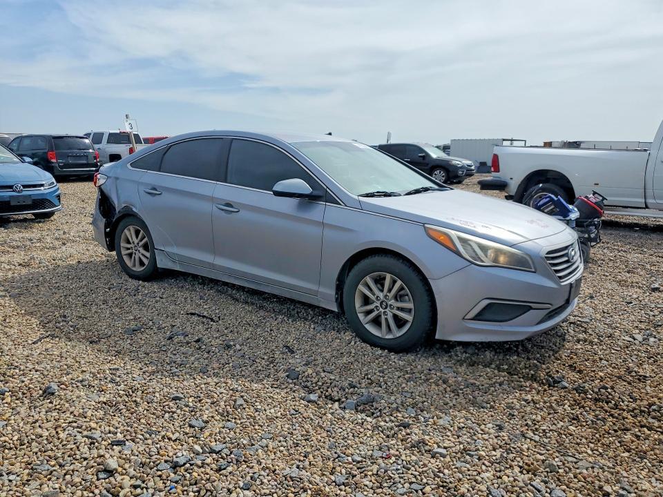 2017 HYUNDAI SONATA SE — Фото 4 из 12