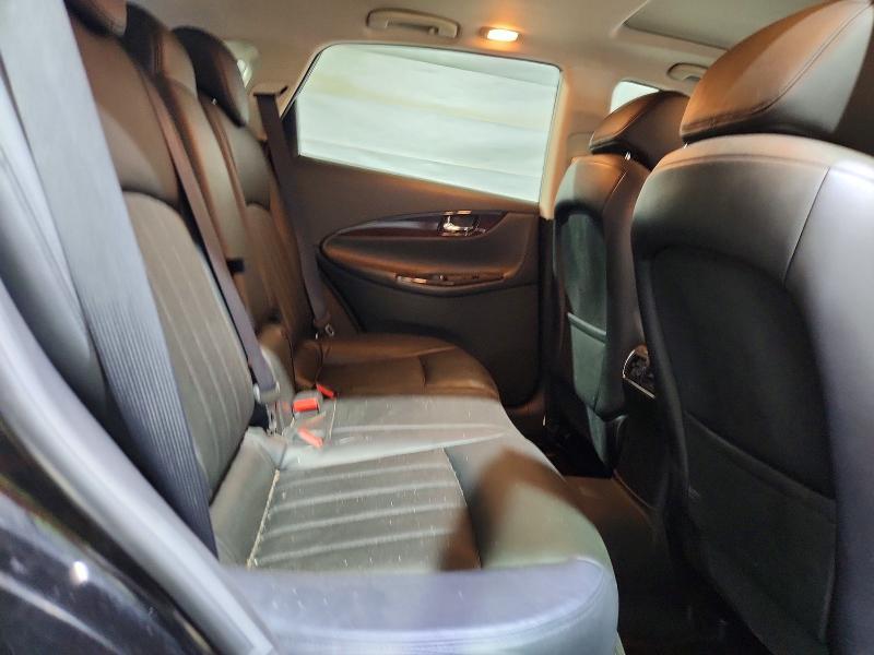 2017 INFINITI QX50 BASE — Фото 10 из 12