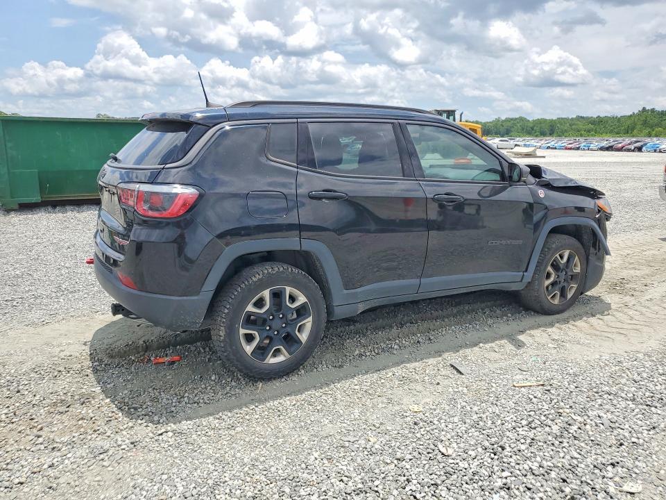 3C4NJDDB2HT646418 2017 JEEP COMPASS photo no. 3