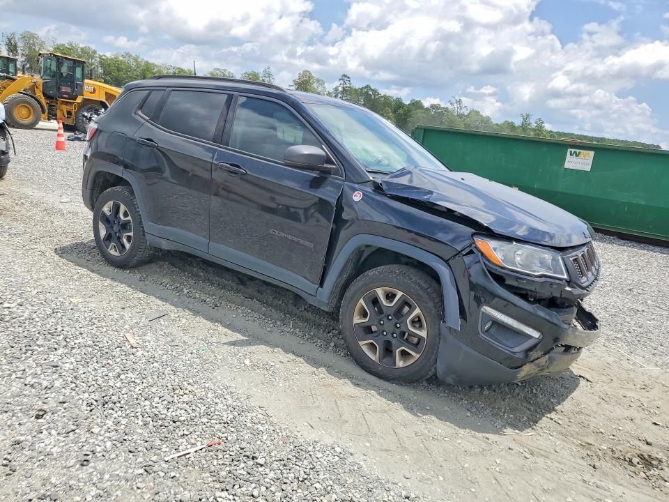 3C4NJDDB2HT646418 2017 JEEP COMPASS photo no. 4